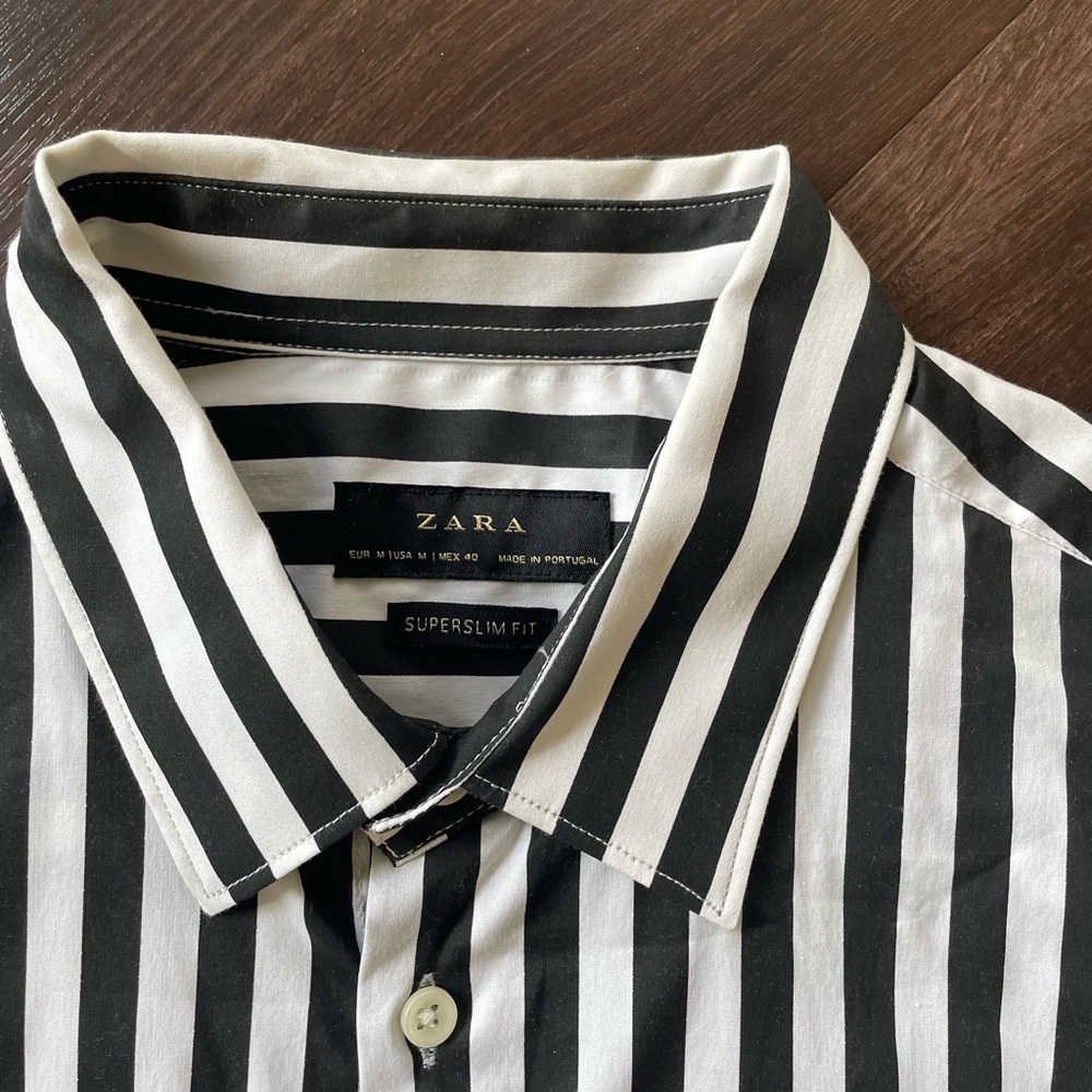 ZARA WHT/BLK STRIPED short sleeve shirt sz S